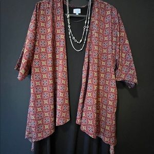LuLaRoe Lindsay (Kimono)